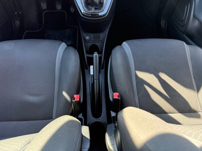 Lancia Ypsilon 1.2 69 CV 5 porte Platinum (16)