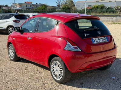 Lancia Ypsilon 1.2 69 CV 5 porte Platinum (7)