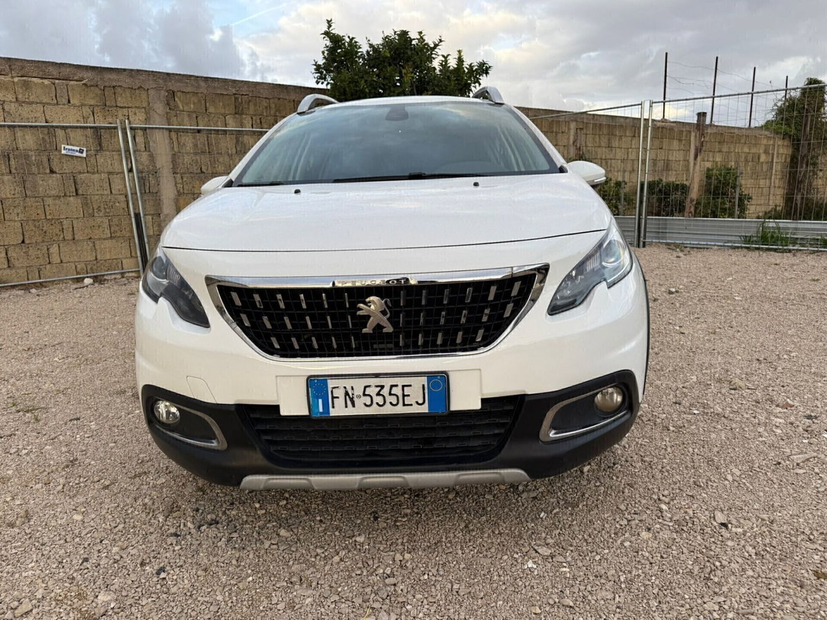 Peugeot 2008 100 Black Matt (11)