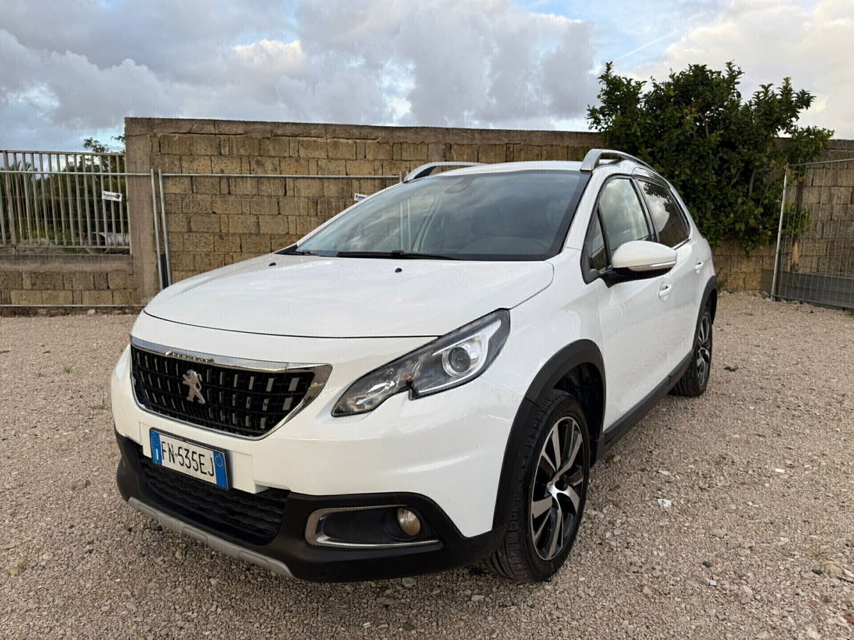 Peugeot 2008 100 Black Matt (13)