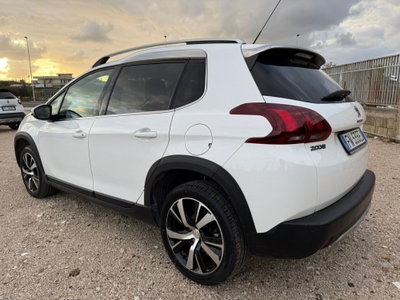 Peugeot 2008 100 Black Matt (14)