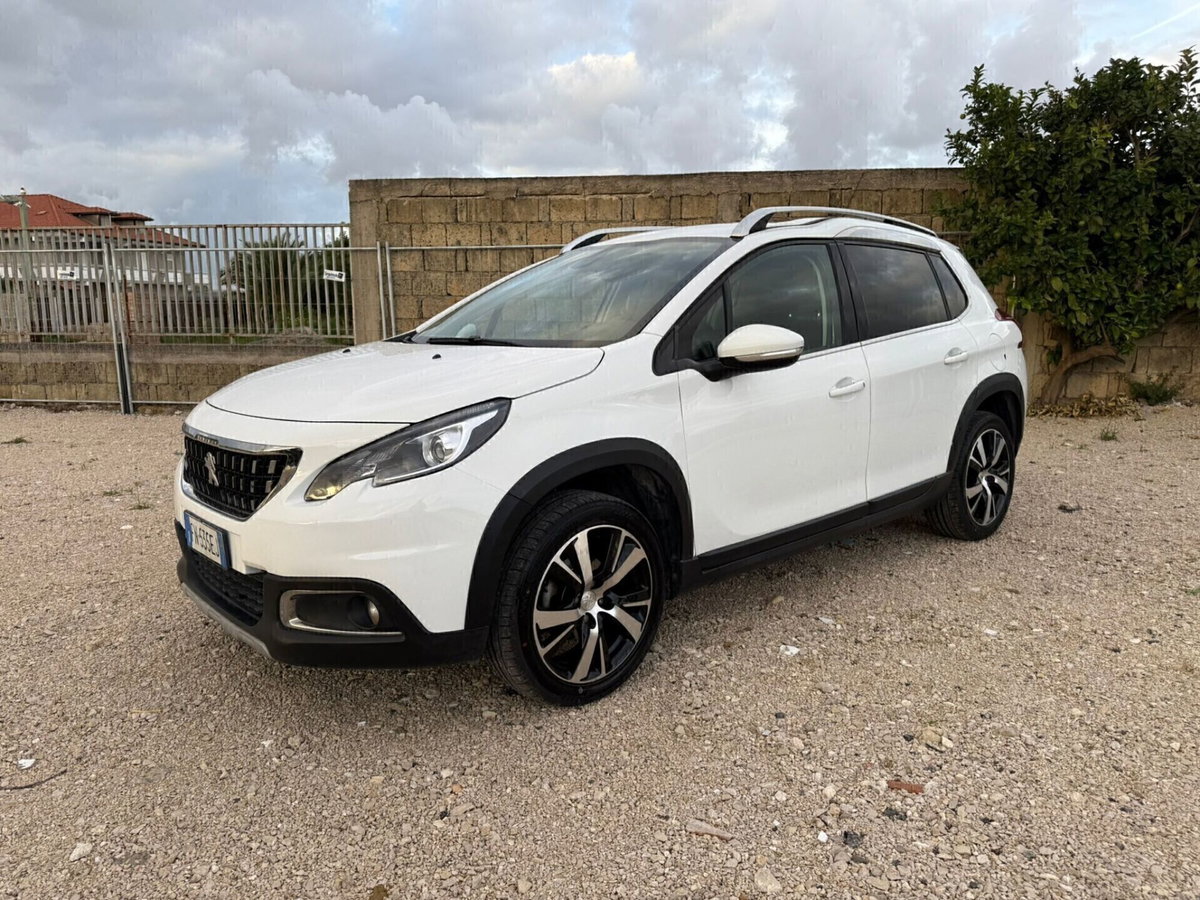 Peugeot 2008 100 Black Matt (4)