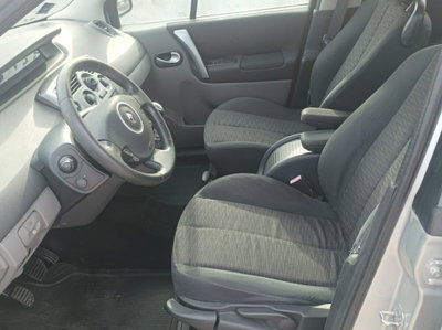 Renault Scenic E-Tech Electric 1.5 dCi/105CV Dynamique (2)