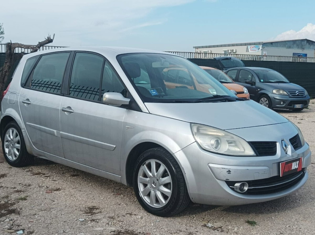Renault Scenic E-Tech Electric 1.5 dCi/105CV Dynamique (4)