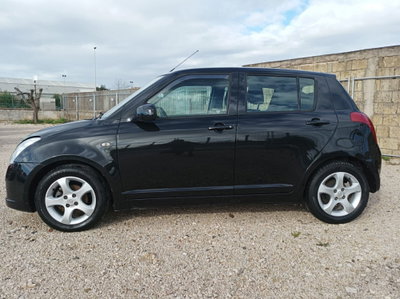 Suzuki Swift 1.3 5p. GLX (2)