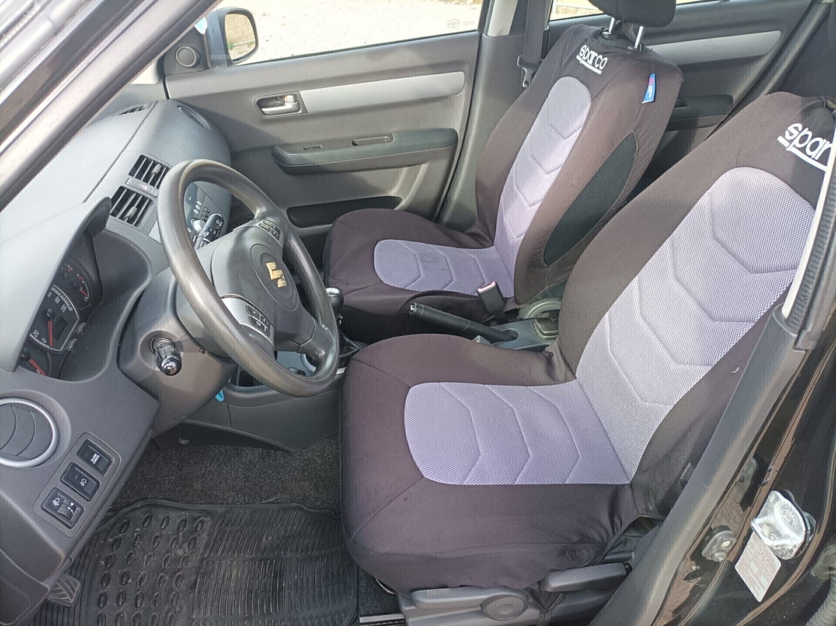 Suzuki Swift 1.3 5p. GLX (9)