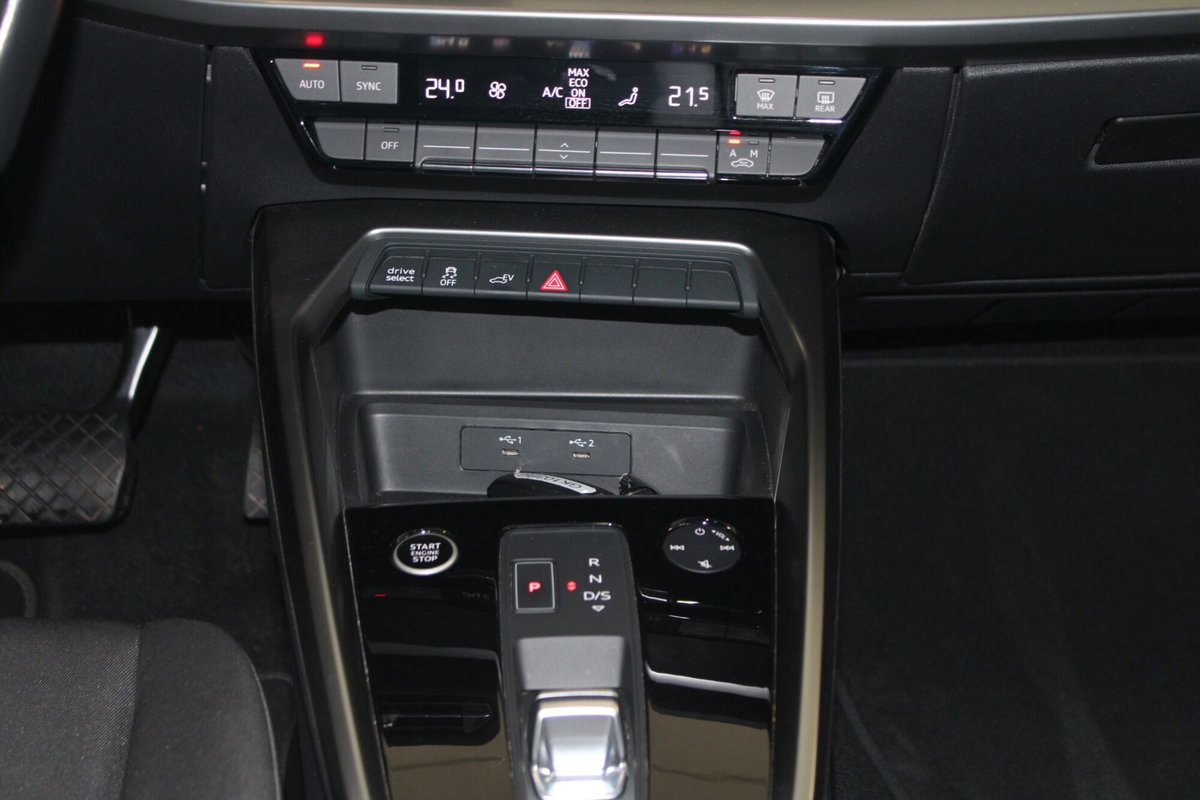 Audi A3 Sportback 40 TFSI e S tronic Business Advanced (10)
