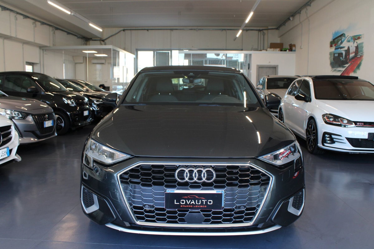 Audi A3 Sportback 40 TFSI e S tronic Business Advanced (2)