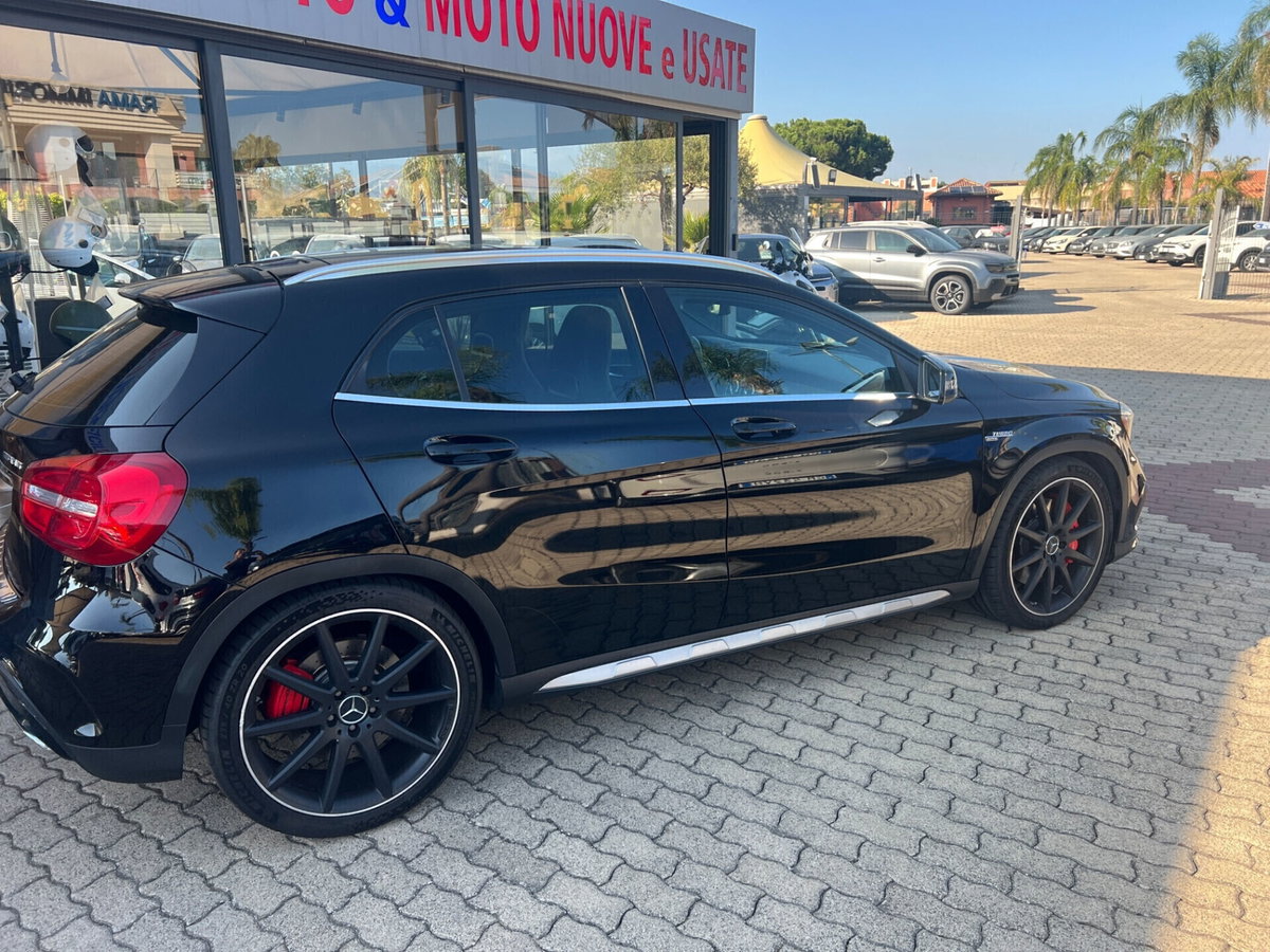 Mercedes-Benz GLA SUV 45 AMG 4Matic (8)