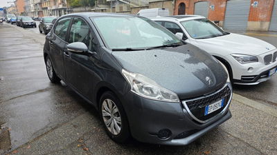 Peugeot 208 HDi 68 CV 5 porte Allure usata