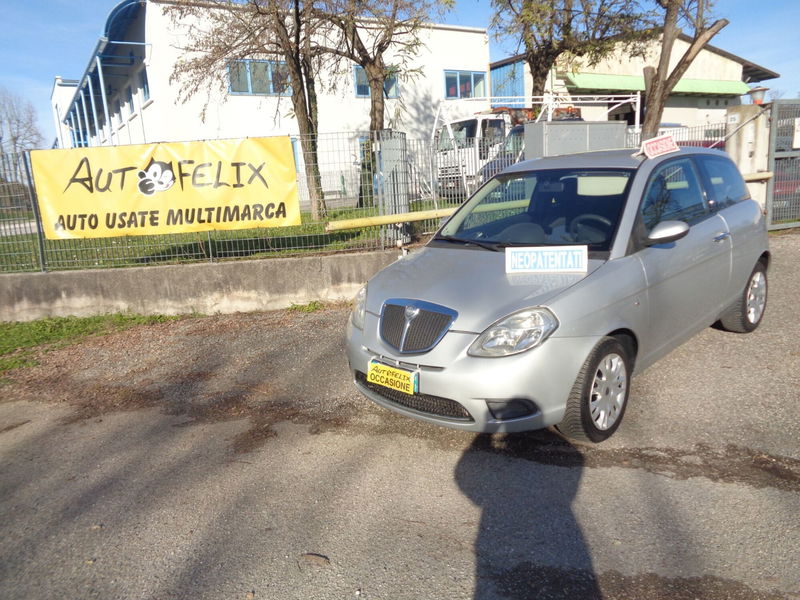Lancia Ypsilon 1.2 Platino