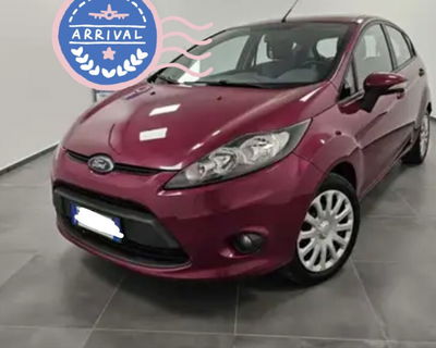 Ford Fiesta 1.4 5 porte Bz.- GPL Titanium usata