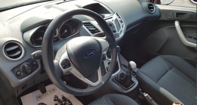 Ford Fiesta 1.4 5 porte Bz.- GPL Titanium (4)