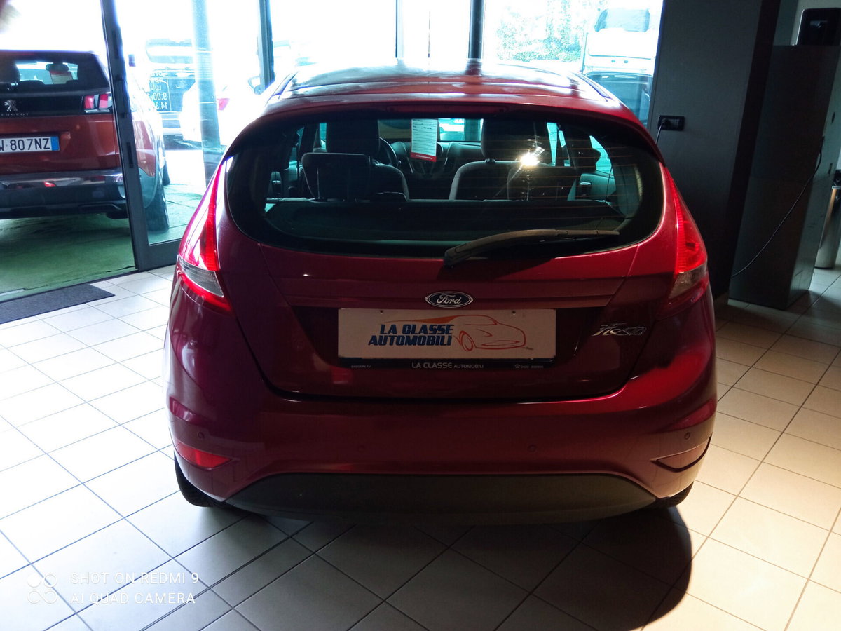 Ford Fiesta 1.4 5 porte Bz.- GPL Titanium (9)