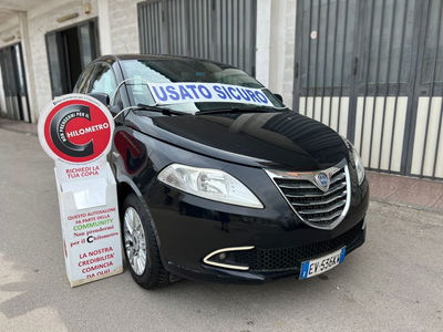 Lancia Ypsilon 0.9 TwinAir 85 CV 5 porte Metano Ecochic Elle usata