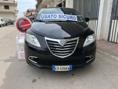 Lancia Ypsilon 0.9 TwinAir 85 CV 5 porte Metano Ecochic Elle (5)
