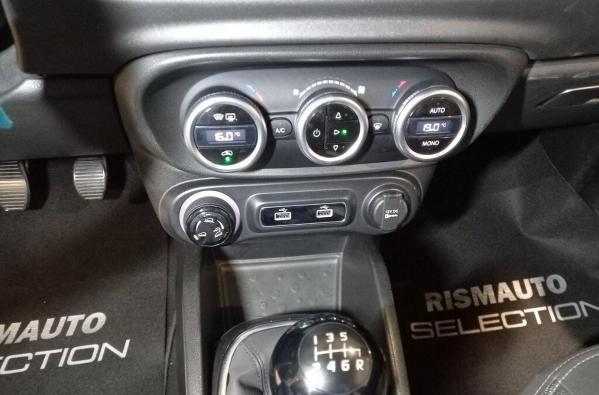 Fiat 500L 1.4 95 CV Cross (14)