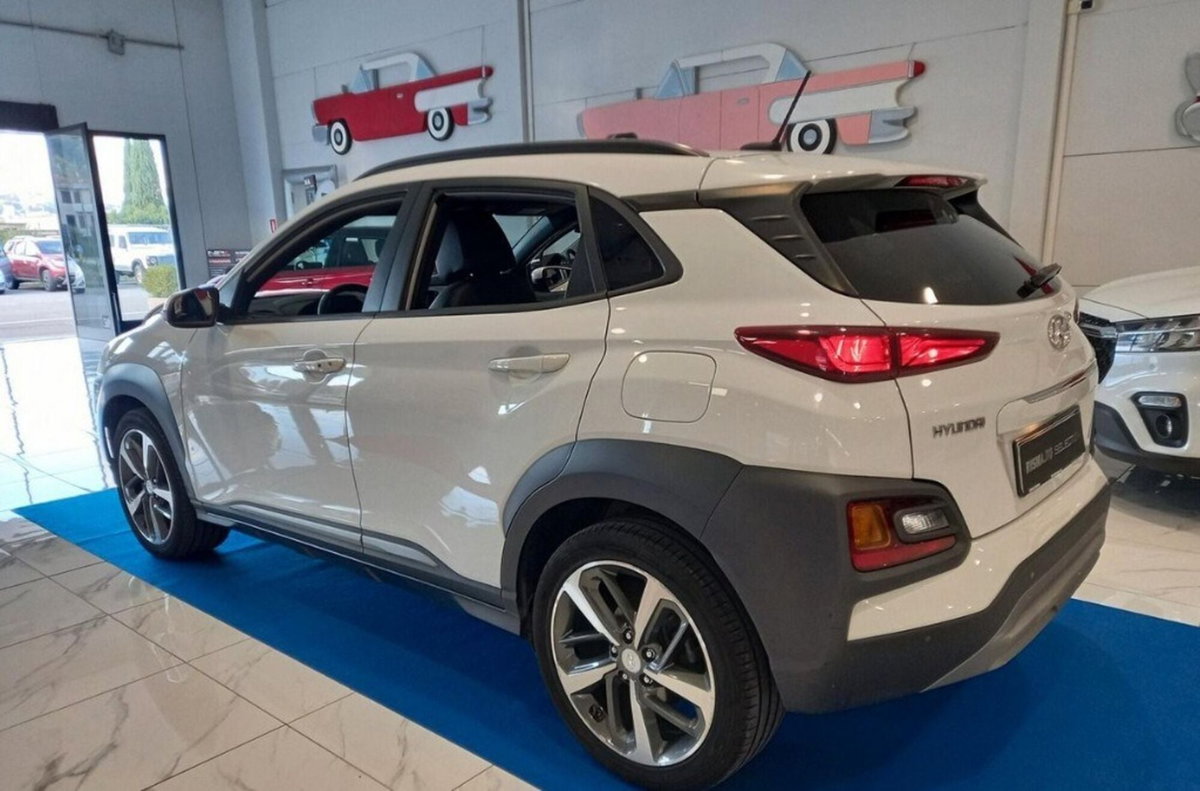 Hyundai Kona 1.0 T-GDI Xpossible (2)