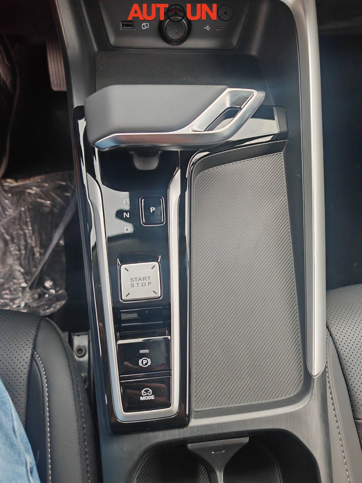 Mg ZS 1.5 hybrid+ Luxury auto (14)