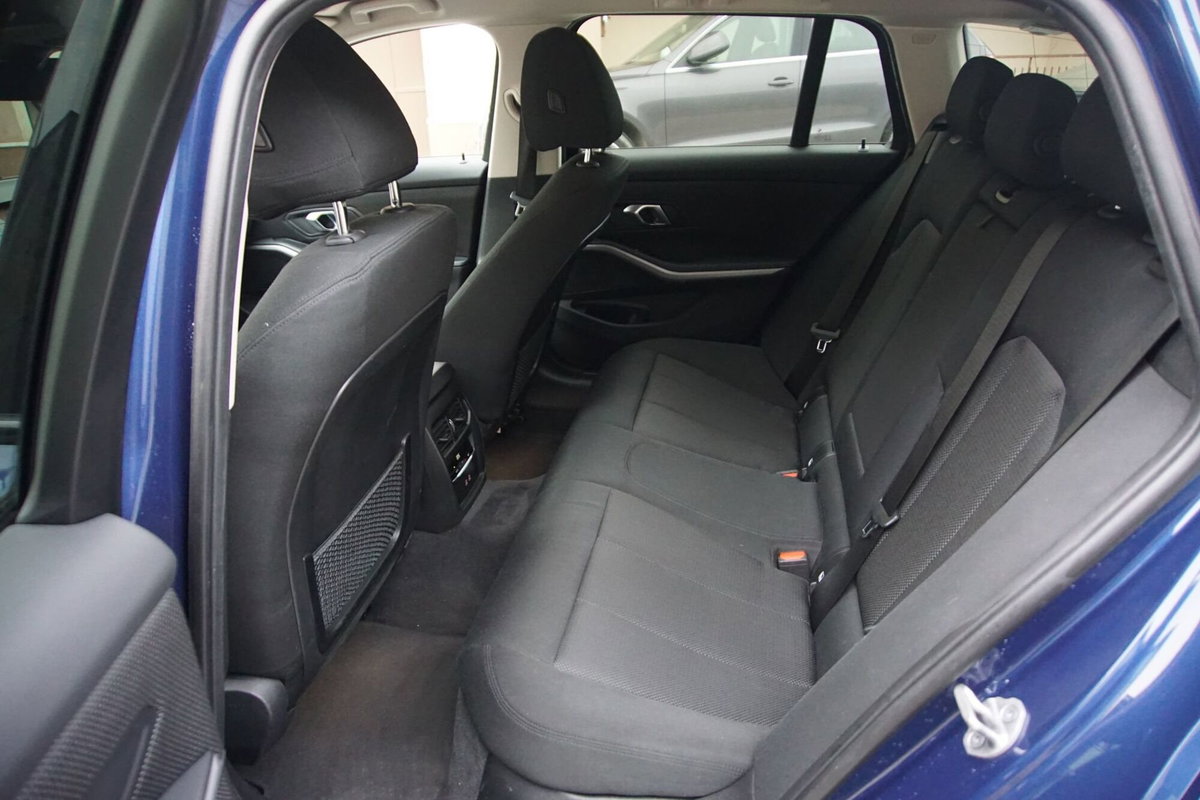BMW Serie 3 Touring 316d 48V (11)