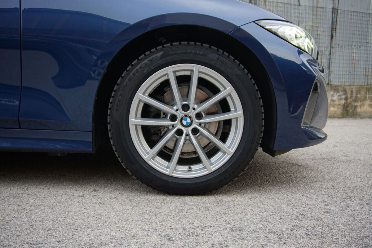 BMW Serie 3 Touring 316d 48V (14)