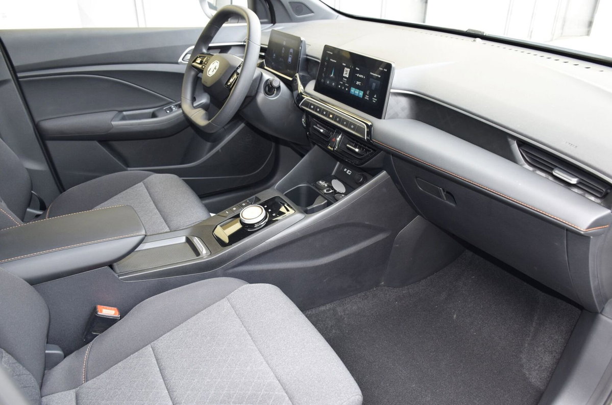 Mg MG3 1.5 hybrid+ Comfort auto (10)