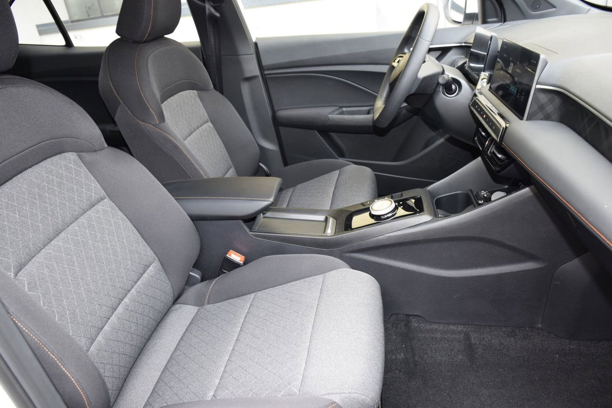 Mg MG3 1.5 hybrid+ Comfort auto (11)