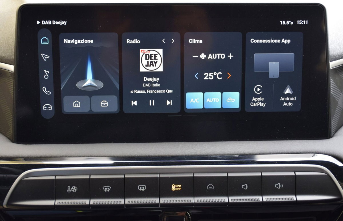 Mg MG3 1.5 hybrid+ Comfort auto (18)
