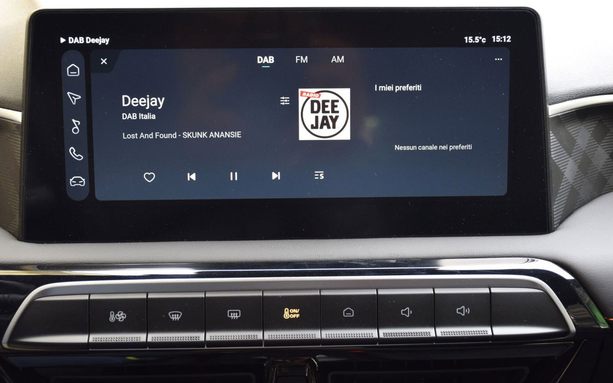 Mg MG3 1.5 hybrid+ Comfort auto (19)