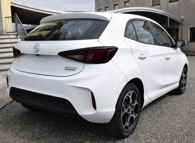 Mg MG3 1.5 hybrid+ Comfort auto (6)