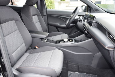 Mg MG3 1.5 hybrid+ Comfort auto (11)