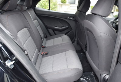 Mg MG3 1.5 hybrid+ Comfort auto (12)