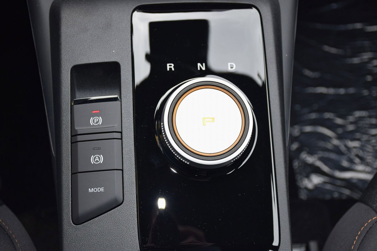 Mg MG3 1.5 hybrid+ Comfort auto (17)