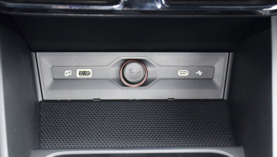 Mg MG3 1.5 hybrid+ Comfort auto (18)