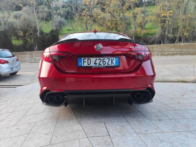 Alfa Romeo Giulia 2.9 T V6 Quadrifoglio (11)