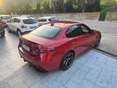 Alfa Romeo Giulia 2.9 T V6 Quadrifoglio (9)