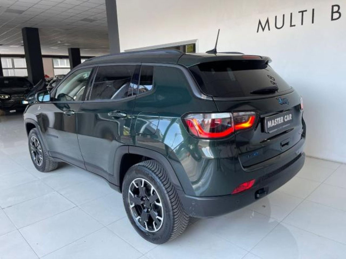 Jeep Compass 1.3 T4 240CV PHEV AT6 4xe Trailhawk (2)