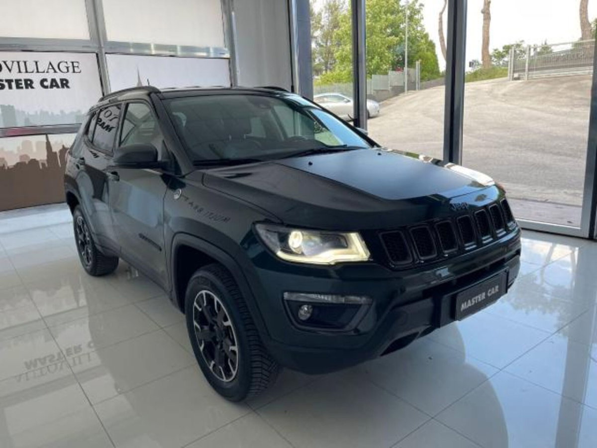 Jeep Compass 1.3 T4 240CV PHEV AT6 4xe Trailhawk (3)
