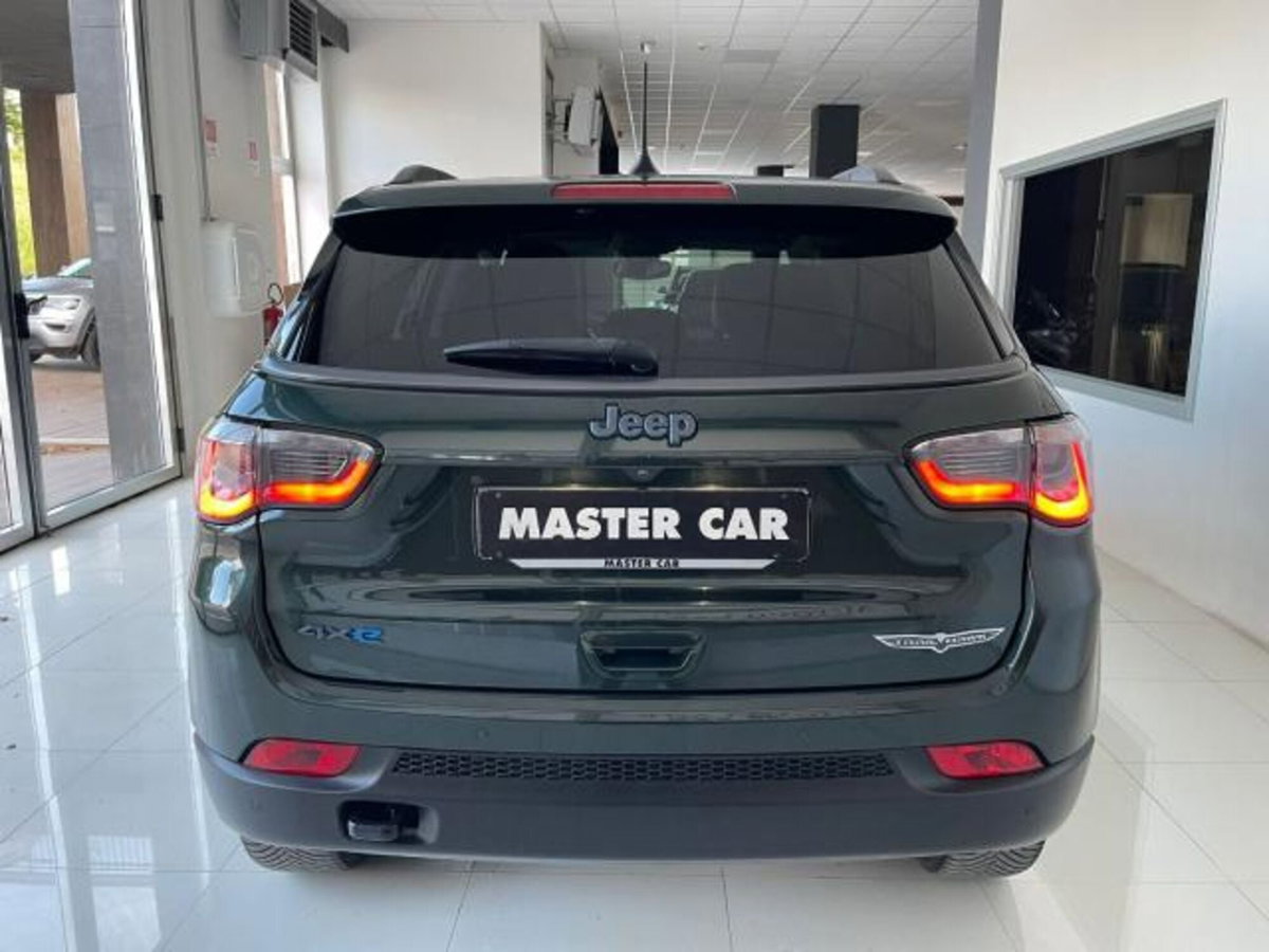 Jeep Compass 1.3 T4 240CV PHEV AT6 4xe Trailhawk (8)