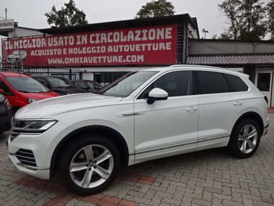 Volkswagen Touareg 3.0 V6 tdi scr R-Line 231cv auto usata