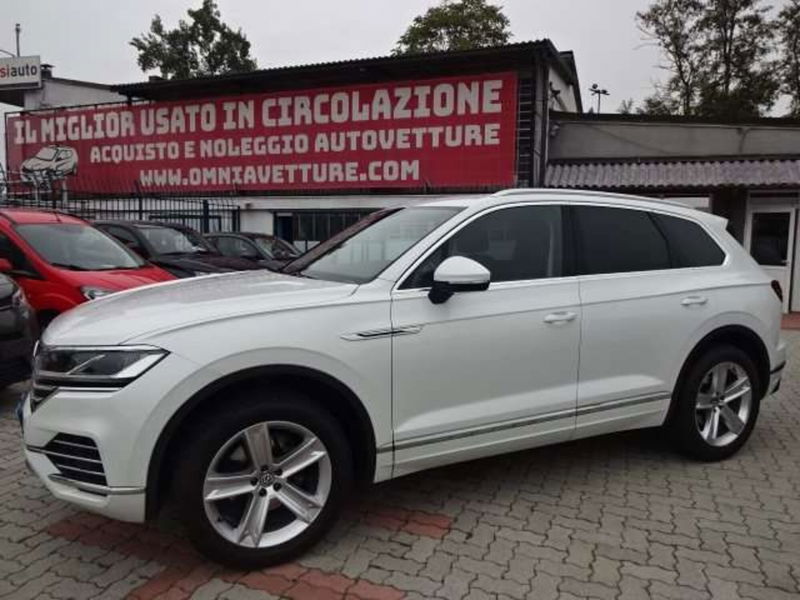 Volkswagen Touareg 3.0 V6 tdi scr R-Line 231cv auto