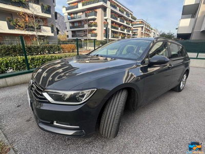 Volkswagen Passat Variant 1.6 TDI Trendline BlueMotion Technology usata