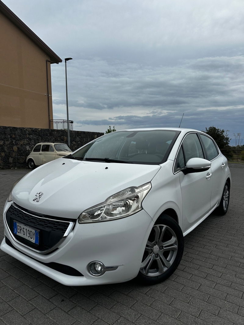 Peugeot 208 e-HDi 92 CV Stop&Start robotizzato 5 porte Allure