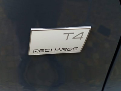 Volvo XC40 T4 Recharge Plug-in Hybrid R-design (11)