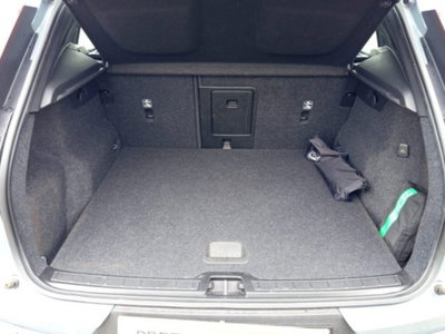 Volvo XC40 T4 Recharge Plug-in Hybrid R-design (9)