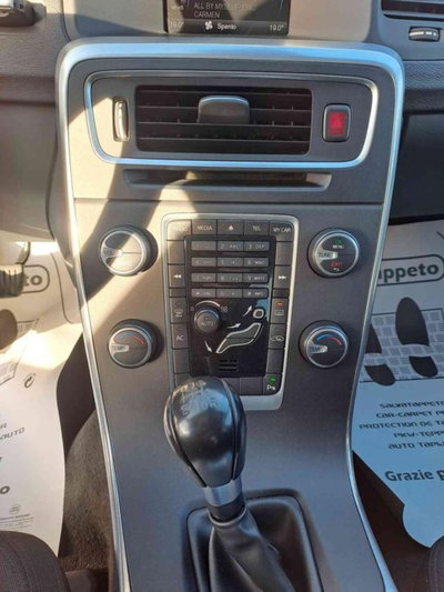 Volvo S60 D3 Geartronic Summum (4)