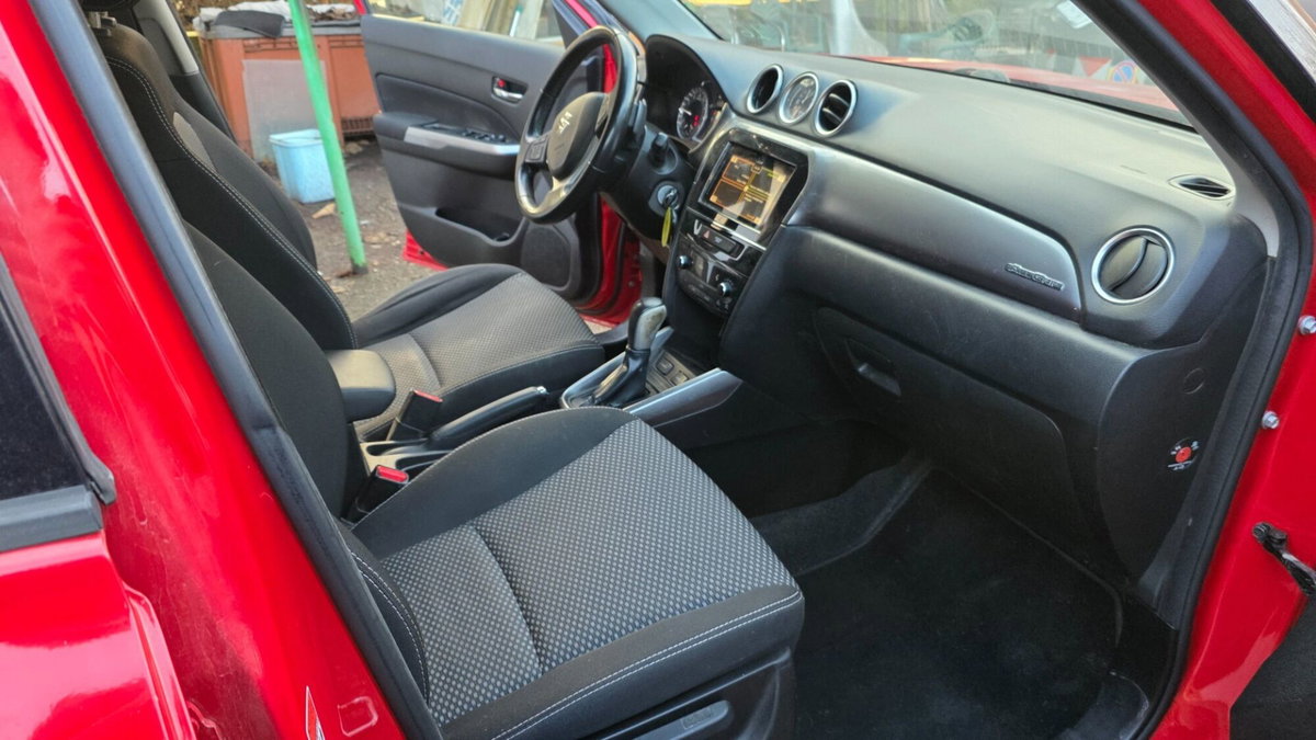 Suzuki Vitara 1.0 Boosterjet 4WD AllGrip Cool (10)