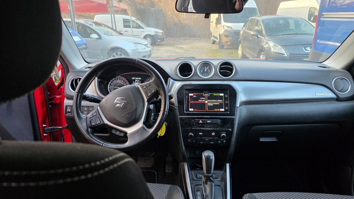 Suzuki Vitara 1.0 Boosterjet 4WD AllGrip Cool (8)