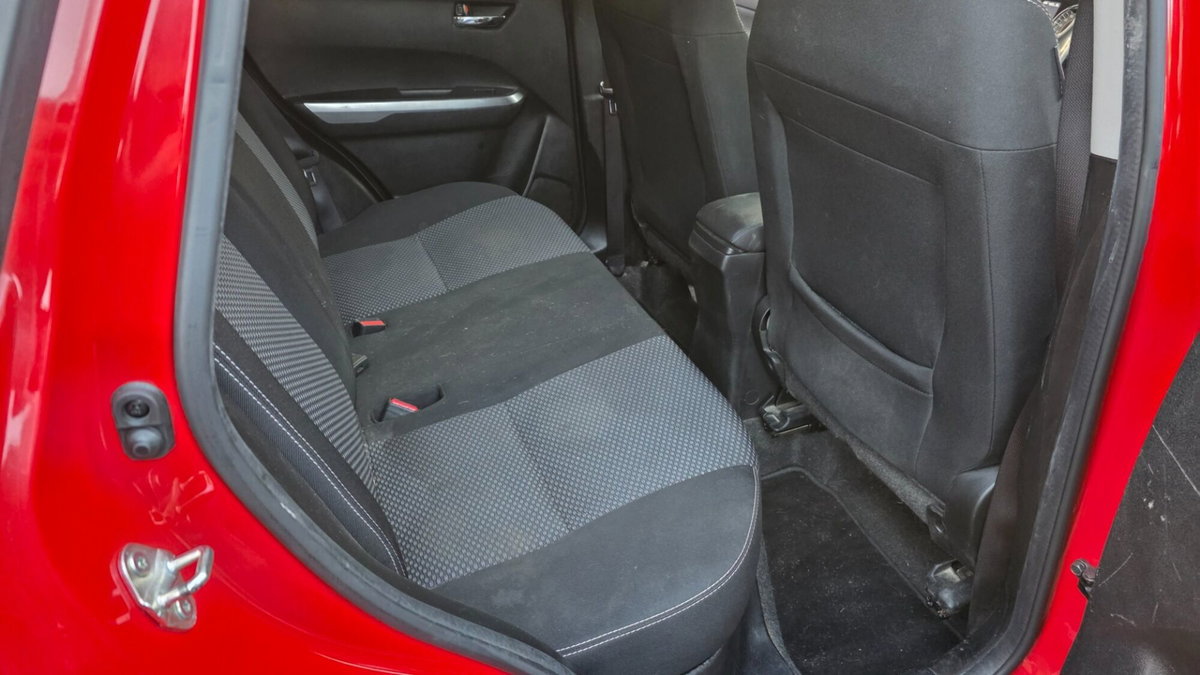 Suzuki Vitara 1.0 Boosterjet 4WD AllGrip Cool (9)