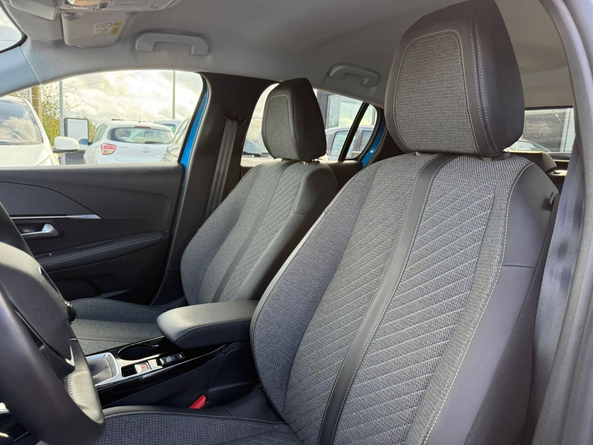 Peugeot 208 PureTech 100 Stop&Start 5 porte Allure (8)